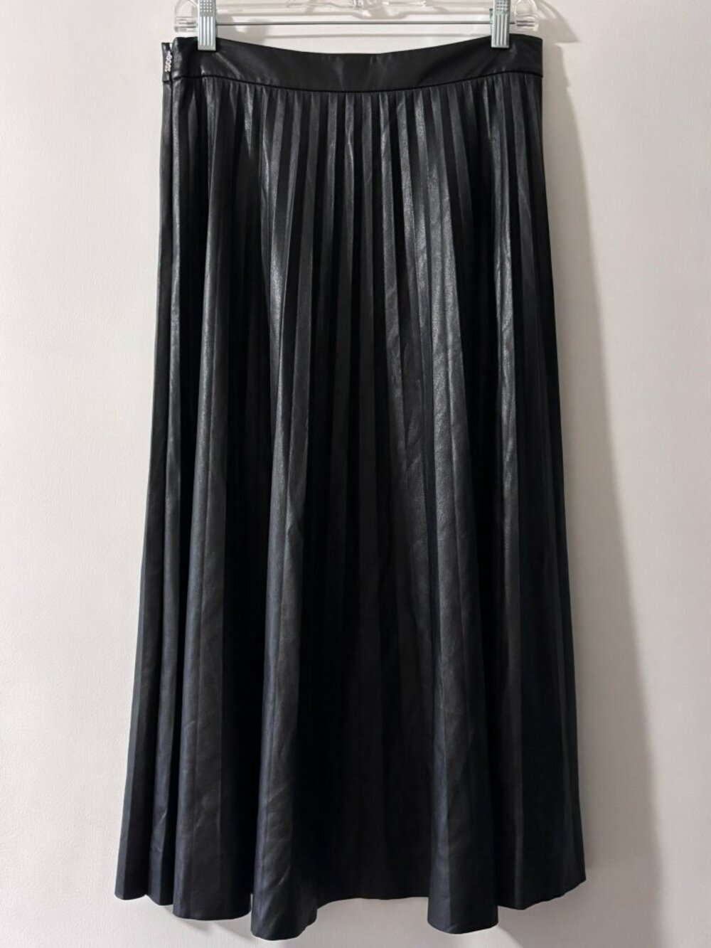BOSS Hugo Boss Vaplita Black Pleated Faux Leather Plisse Midi Skirt 8